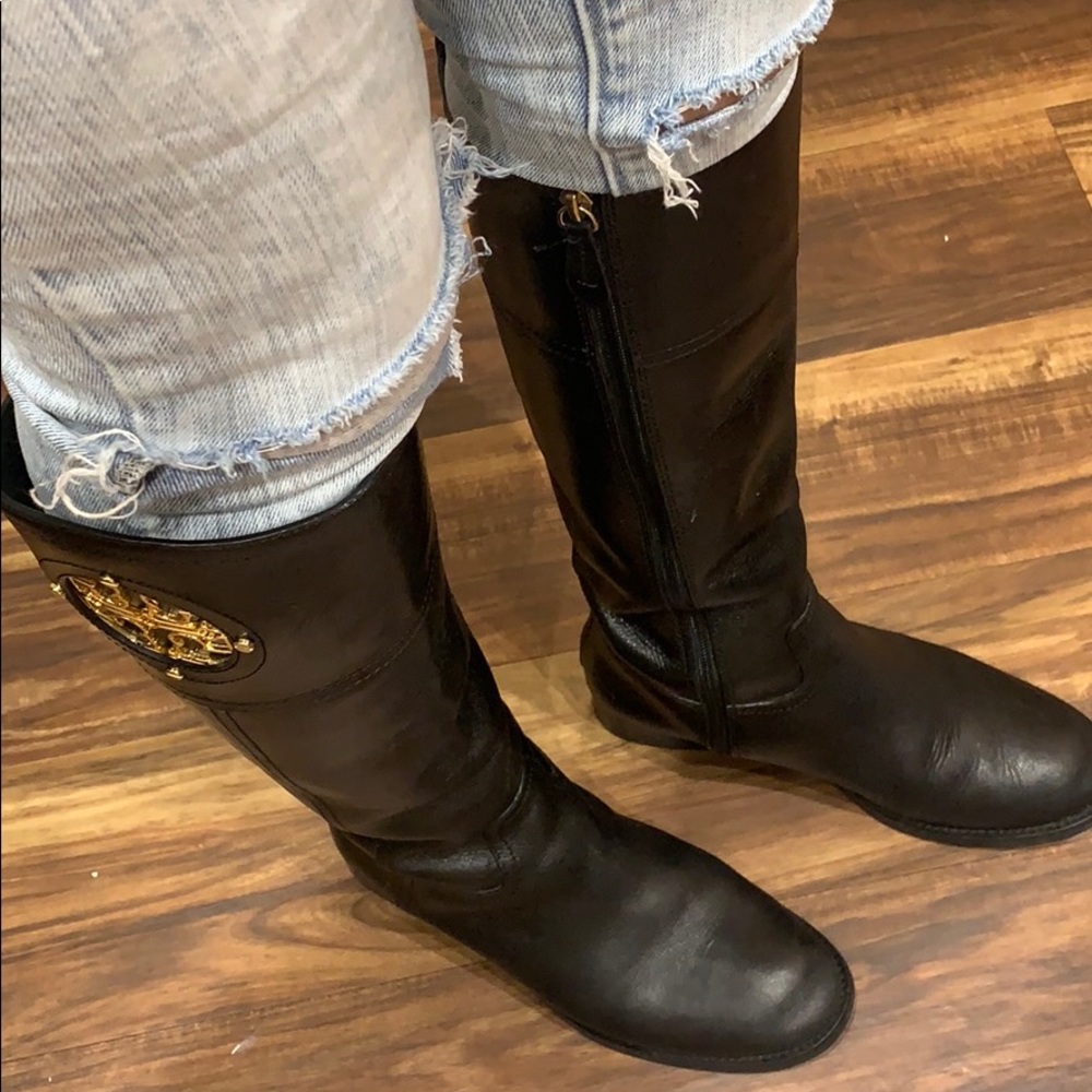 Boots 👢